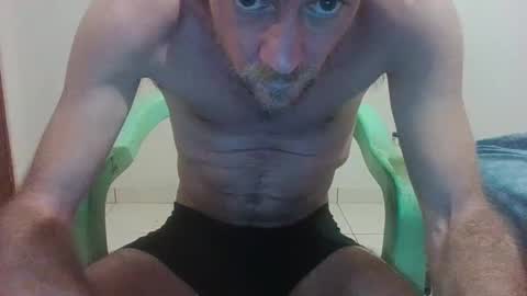 surfsup34 online show from December 17, 10:00 pm