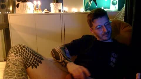 Snapshot of surgical_steel chatting on February 6, 10:43 pm SurgicalSteel online show from February 6, 10:43 pm