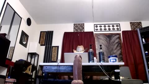 Snapshot of sweet4juicy chatting on September 19, 10:53 pm sweet4juicy online show from September 19, 10:53 pm