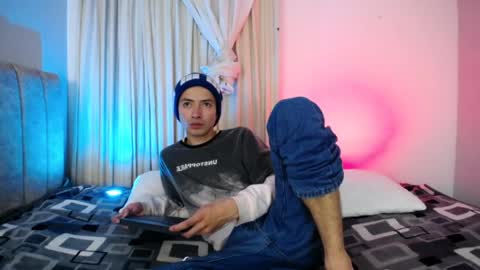 Andy online show from April 6, 1:02 am