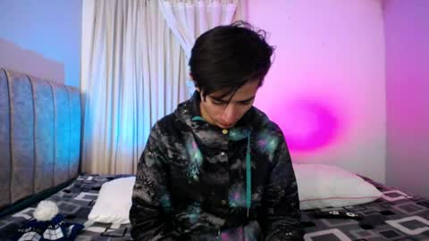 Andy online show from April 8, 2:34 am