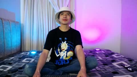 Andy online show from April 3, 3:25 am