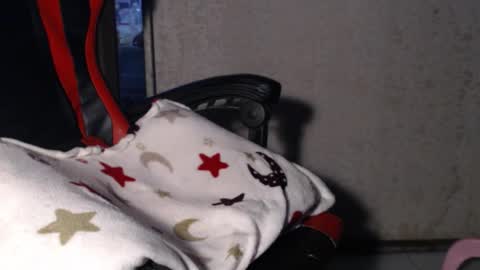Snapshot of sweet_cummer00 chatting on September 30, 4:18 am sweet_cummer00 online show from September 30, 4:18 am