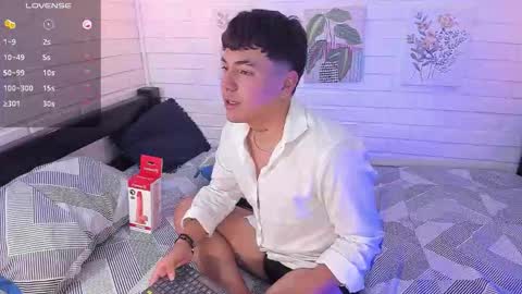 Sweet Dust online show from November 18, 3:49 pm