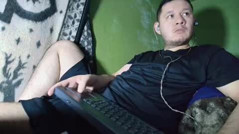 sweet_guy36 online show from October 23, 2:59 am