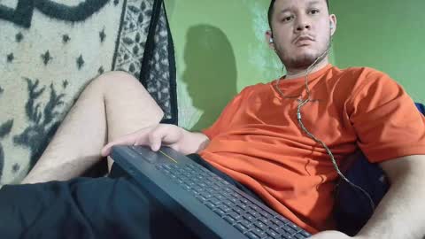 sweet_guy36 online show from September 19, 6:41 pm