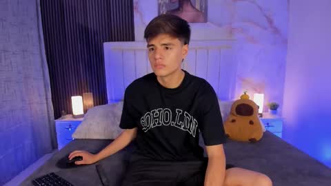 Snapshot of sweet_petter chatting on September 22, 12:15 pm Petter online show from September 22, 12:15 pm