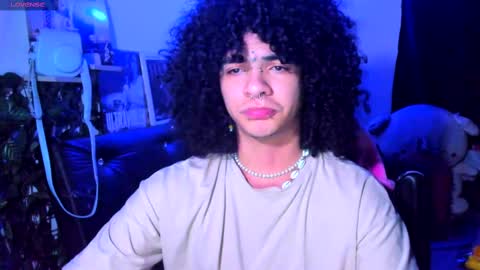Snapshot of sweet_vond chatting on February 25, 4:03 am Steven independent model online show from February 25, 4:03 am