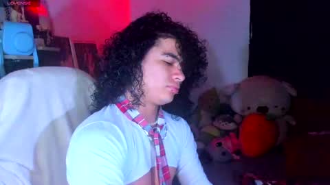 Snapshot of sweet_vond chatting on March 2, 1:26 am Steven independent model online show from March 2, 1:26 am