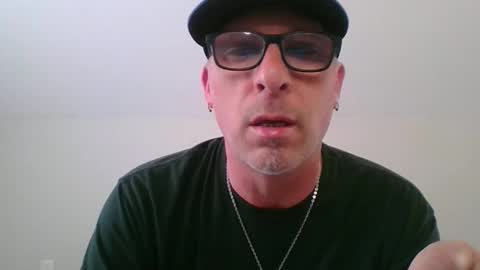 sweetcream5107 online show from April 6, 6:42 pm