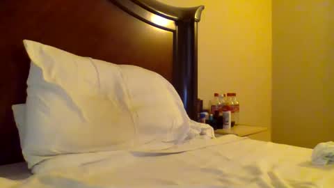 Snapshot of sweetg233 chatting on February 11, 5:50 pm sweetg233 online show from February 11, 5:50 pm