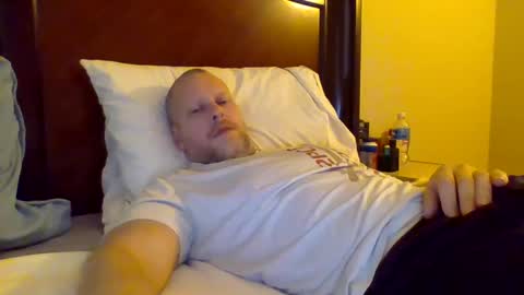 Snapshot of sweetg233 chatting on January 25, 5:19 pm sweetg233 online show from January 25, 5:19 pm