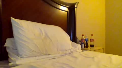 Snapshot of sweetg233 chatting on January 16, 5:55 pm sweetg233 online show from January 16, 5:55 pm