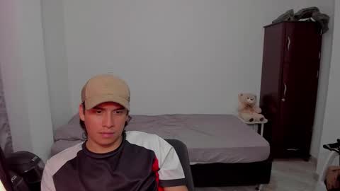 Lian online show from February 8, 7:14 am