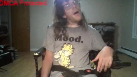 Snapshot of sweetman4u75 chatting on October 17, 2:26 am Sweet Man online show from October 17, 2:26 am