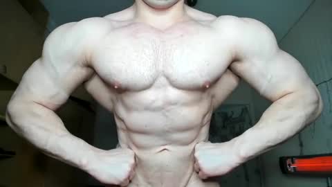Snapshot of sweetmuscles_boy chatting on January 23, 4:05 pm Lorenzo online show from January 23, 4:05 pm