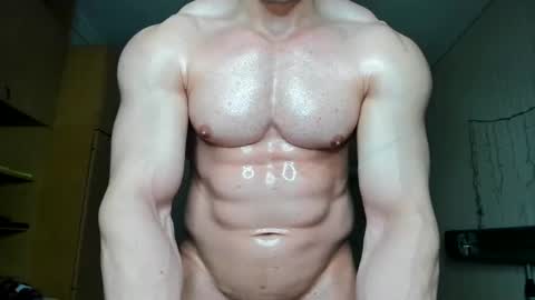 Snapshot of sweetmuscles_boy chatting on December 16, 1:43 pm Lorenzo online show from December 16, 1:43 pm