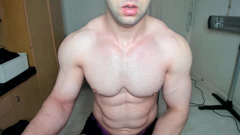 Snapshot of sweetmuscles_boy chatting on January 16, 6:25 am Lorenzo online show from January 16, 6:25 am