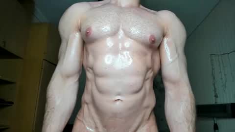 Snapshot of sweetmuscles_boy chatting on December 3, 5:55 pm Lorenzo online show from December 3, 5:55 pm