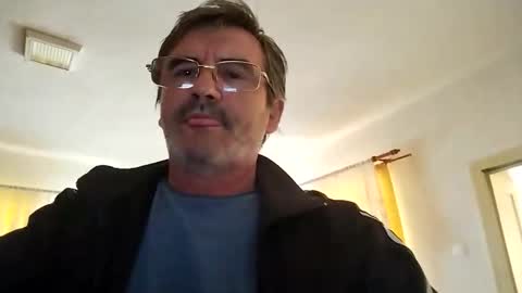 Raymond online show from May 3, 9:01 am
