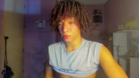 Snapshot of swettcabol chatting on February 28, 2:20 am swettcabol online show from February 28, 2:20 am