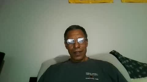 swimmerbod2495 online show from May 9, 1:50 am