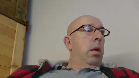 Snapshot of swissscooby55 chatting on October 16, 5:59 am swissscooby55 online show from October 16, 5:59 am