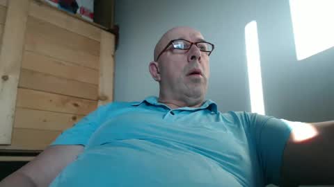 swissscooby55 online show from February 20, 7:34 am