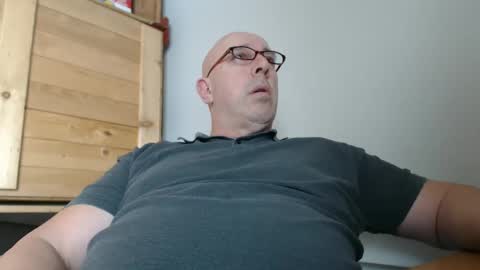 swissscooby55 online show from January 4, 2:04 pm