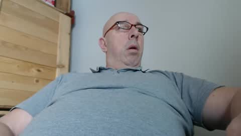 swissscooby55 online show from February 15, 7:49 am