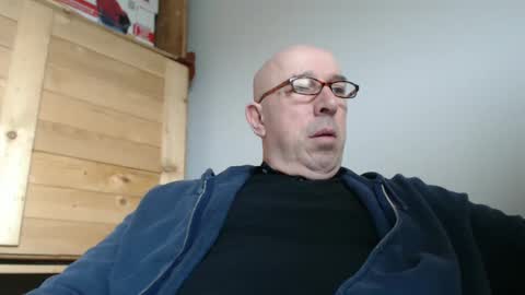 swissscooby55 online show from March 12, 7:57 am