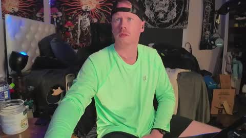 Snapshot of switchdean chatting on October 19, 8:01 pm Switch online show from October 19, 8:01 pm