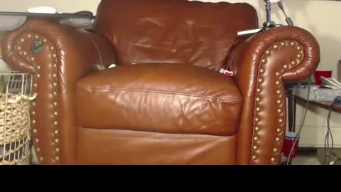 Snapshot of swolebbc chatting on January 6, 8:35 am The DickGod online show from January 6, 8:35 am