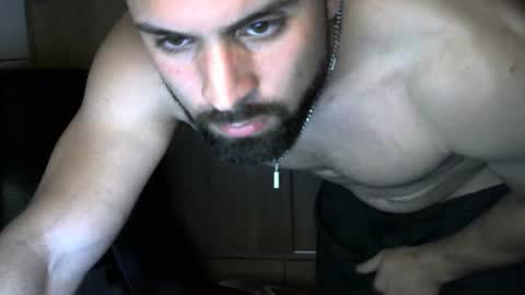 syavlean online show from December 3, 5:35 am