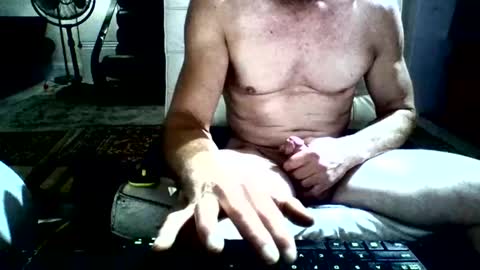 Snapshot of syd666 chatting on February 11, 6:33 pm subfordomme online show from February 11, 6:33 pm