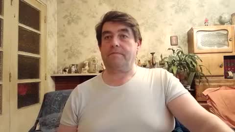 Snapshot of sympa_trique chatting on December 12, 9:48 pm sympa_trique online show from December 12, 9:48 pm