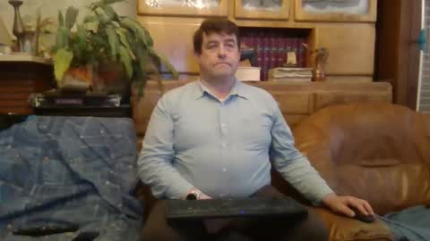 Snapshot of sympa_trique chatting on September 22, 10:37 am sympa_trique online show from September 22, 10:37 am
