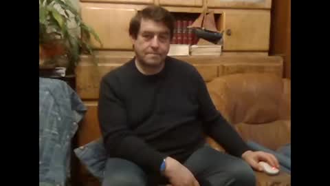 Snapshot of sympa_trique chatting on December 15, 4:04 pm sympa_trique online show from December 15, 4:04 pm