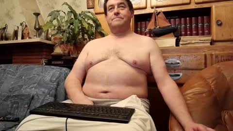 Snapshot of sympa_trique chatting on February 22, 9:53 pm sympa_trique online show from February 22, 9:53 pm