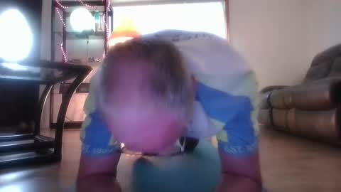 tacrunner66_ online show from June 17, 2:08 pm