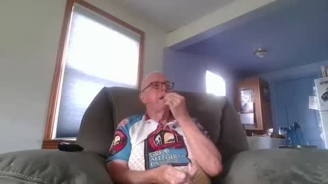 tacrunner66_ online show from May 11, 12:34 am