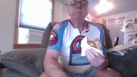 tacrunner66_ online show from June 20, 3:06 pm