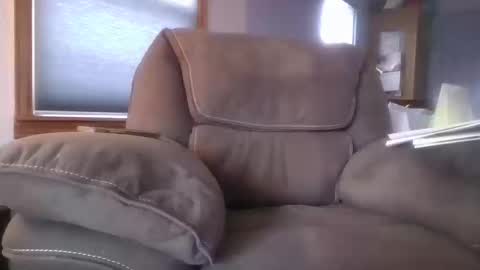 Snapshot of tacrunner66_ chatting on October 18, 10:15 pm tacrunner66_ online show from October 18, 10:15 pm