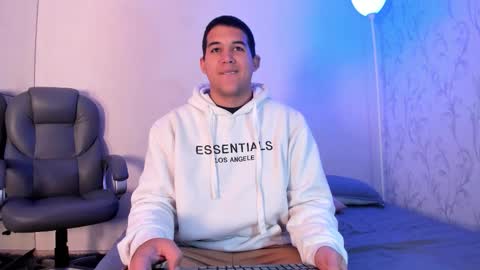 tadeo_vega online show from February 2, 3:27 am