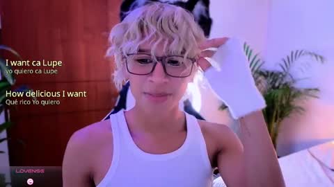 Snapshot of taichi_bluy chatting on October 8, 10:03 pm taichi online show from October 8, 10:03 pm