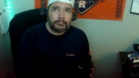 Snapshot of taintnuzzler_13 chatting on February 21, 7:01 am TaintNuzzler online show from February 21, 7:01 am