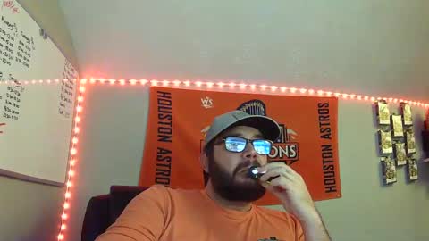 Snapshot of taintnuzzler_13 chatting on February 3, 8:57 am TaintNuzzler online show from February 3, 8:57 am