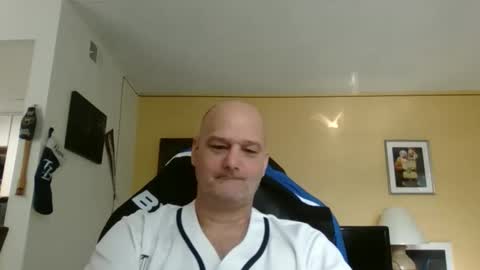 takerlover436295 online show from April 2, 1:08 pm