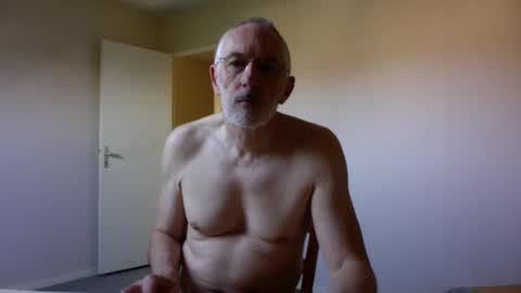 Jack Pierrot online show from April 30, 7:04 am