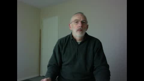Snapshot of taliesin4321 chatting on February 2, 5:32 am Jack Pierrot online show from February 2, 5:32 am